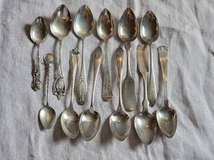 lot 19 image: Assortment Sterling Silver Spoon Group 187 grams
