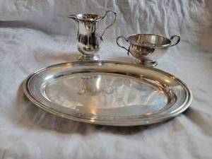 lot 23 image: Vintage English Sterling Silver Cream & Sugar with Platter  702 grams