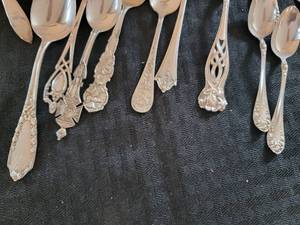 lot 15 image: Assorted Sterling Silver Spoons 417 Grams