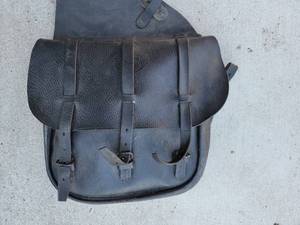 lot 65 image: US Stamped Vintage Saddle Bags