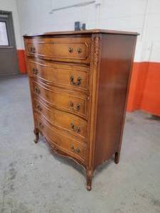 lot 75A1 image: Brilliant Vintage Deco Dresser