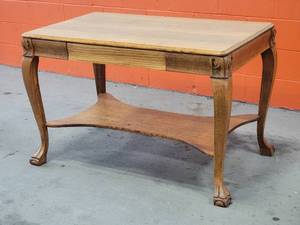 lot 11 image: Stunning Antique Writing Desk