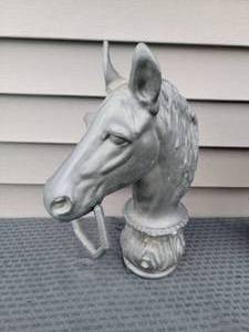 lot 93D image: Aluminum Horse Head Hitching Post Topper Pair