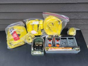 lot 164 image: Professional Grade Moving Strap Set