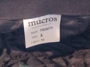lot 165 image: Handwoven Irish Tweed Caps (2)