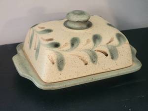 lot 195 image: Rustic Hand Painted Ceramic Pottery Pair - Vase  Butter