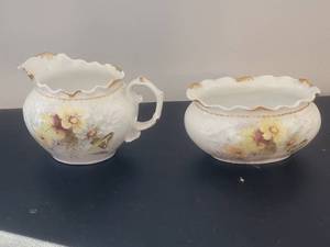 lot 199 image: Vintage Unmarked Limoges Pair