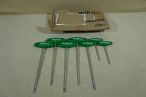lot 16 image: Wiha 7-Piece T-Handle Torx Set