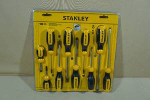 lot 17 image: Stanley 10-Piece Screwdriver Set