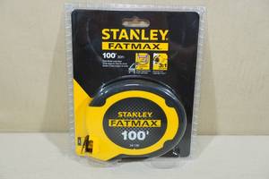 lot 25 image: Stanley FatMax 100 Steel Blade Long Tape