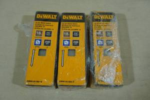 lot 30 image: 3 2500-Pack DeWalt 18ga Brad Nails