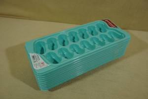 lot 143 image: 10 Good Cook Stackable Ice Trays