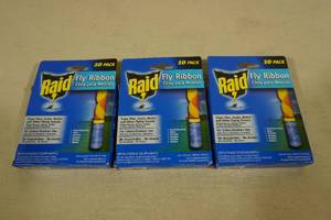 lot 152 image: 3 10-Packs Raid Fly Ribbons