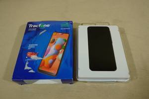 lot 179 image: Tracfone Samsung Galaxy A11 Smartphone