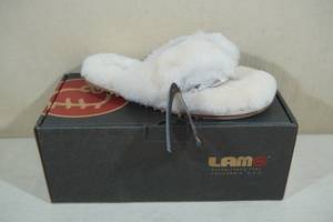 lot 182 image: Lamo Amelia Slipper Sandals -Large 7.5-8.5, Cream