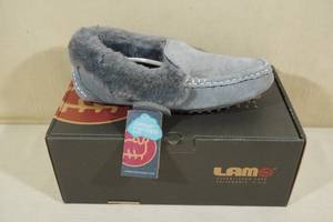lot 187 image: Lamo Womens Aussi Moc -Size 8, Charcoal
