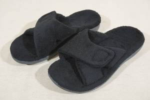 lot 195 image: Vionic Relax - Orthaheel Orthotic Slippers -Size 10