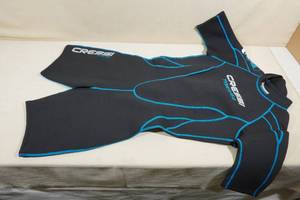 lot 198 image: Cressi Tortuga 2.5mm Wetsuit -Lady XL5