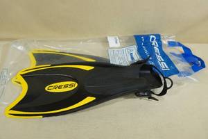 lot 201 image: Cressi Rondine Palau Fins -ML, Yellow