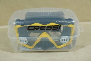 lot 206 image: Cressi Pano 3 Swim Mask -YelloBlack