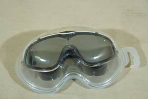 lot 209 image: Adult Cressi Swim Mask with Mirror Lens