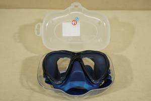 lot 221 image: Cressi Quantum Mask -Blue Metal