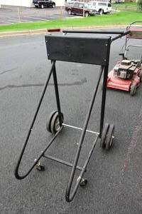 lot 1G image: Heavy Duty Rolling Outboard Motor StandDolly