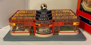 lot 3 image: Lionel Hobby Shop