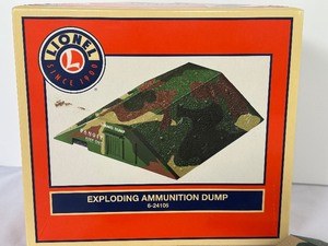 lot 40 image: Lionel Exploding Ammunition Dump