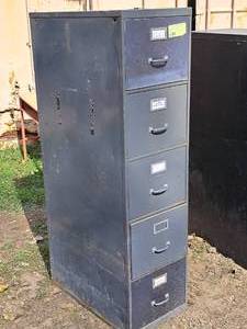 lot 891 image: Metal File Cabinet 5-drawer