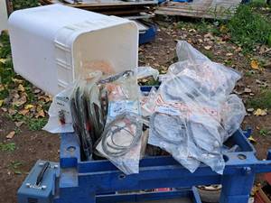 lot 907 image: Lot of (1 Bucket) Cable Assemblies