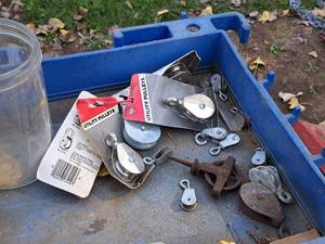 lot 911 image: Lot of (14) Assorted Pulleys