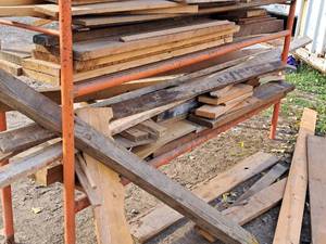 lot 190 image: Lot of (2 Shelves) Scrap Wood