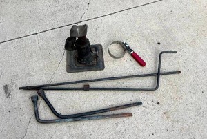lot 44 image: Jack, Tire Irons & Oil Filter Wrench