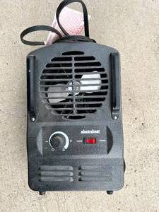 lot 52 image: Electraheat Heater
