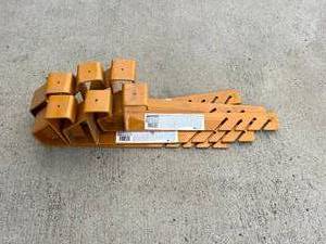 lot 59 image: Roof Jacks