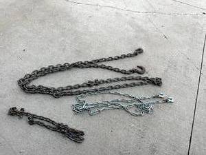 lot 62 image: Chain