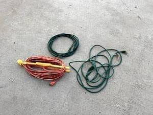 lot 63 image: Extension Cords