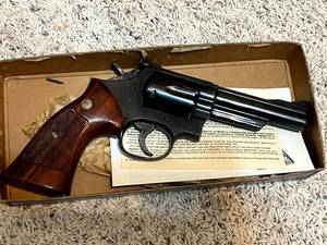 lot 6 image: Smith & Wesson 357 Magnum