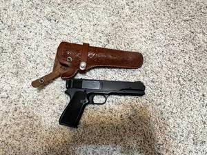 lot 5 image: Marksman Repeater BB Gun with Holster