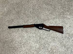 lot 166 image: Daisy BB Gun