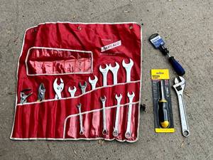 lot 197 image: Hand Tools