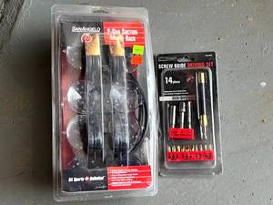 lot 204 image: NIB 2 Gun Section Mount Rack & Screw Guide Driving Set