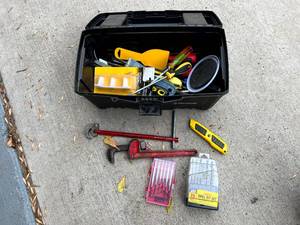 lot 220 image: Tool Box & Contents