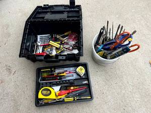 lot 221 image: Hand Tools