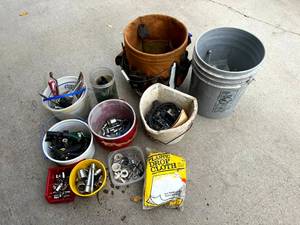 lot 232 image: Mixed Lot