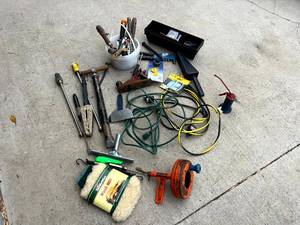 lot 251 image: Mixed Lot