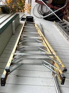 lot 260 image: Keller 8 Step Ladder