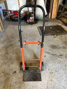 lot 272 image: Small Moving Cart