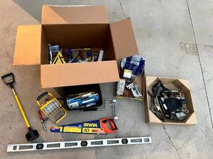 lot 310 image: Hand Tools, Magnets & Misc